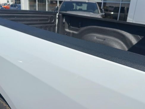 New 2026 RAM 2500 Laramie AWD/4WD image 8