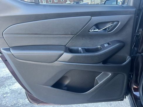 Used 2020 Chevrolet Traverse LT w/ Driver Confidence II Package image 18