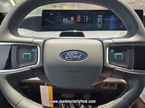 New 2026 Ford Expedition Active RWD image 19