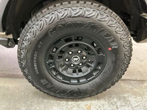 New 2026 Ford Bronco Badlands image 11