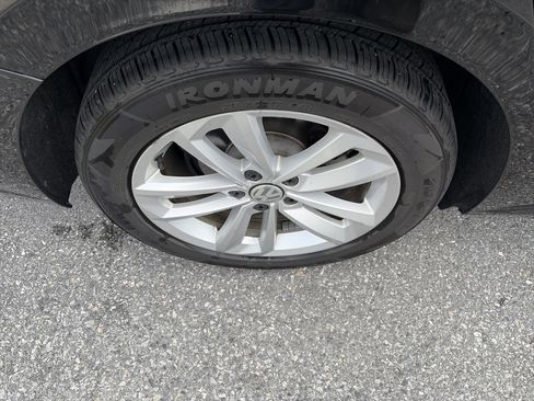 Used 2020 Volkswagen Passat 2.0T S image 9