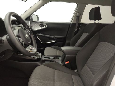 Used 2020 Kia Soul LX FWD image 17