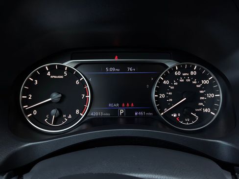 Used 2025 Nissan Altima 2.5 SV FWD image 36