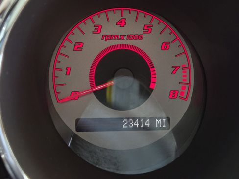 Used 2008 Pontiac Solstice Convertible w/ Preferred Package image 16