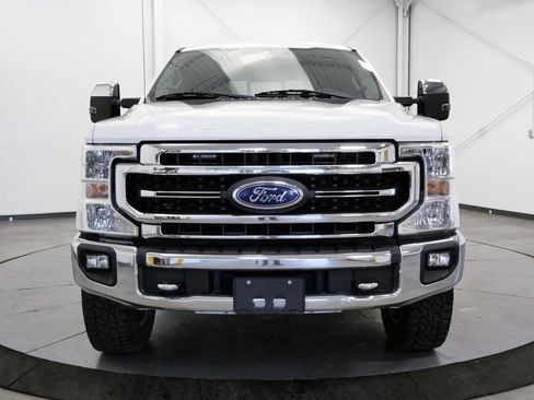 Used 2020 Ford F350 Lariat w/ Chrome Package AWD/4WD image 2