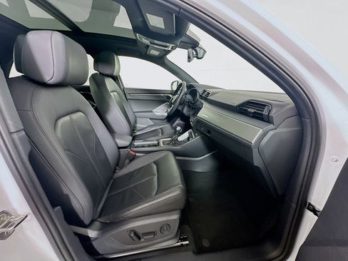 Used 2024 Audi Q3 2.0T Premium image 31