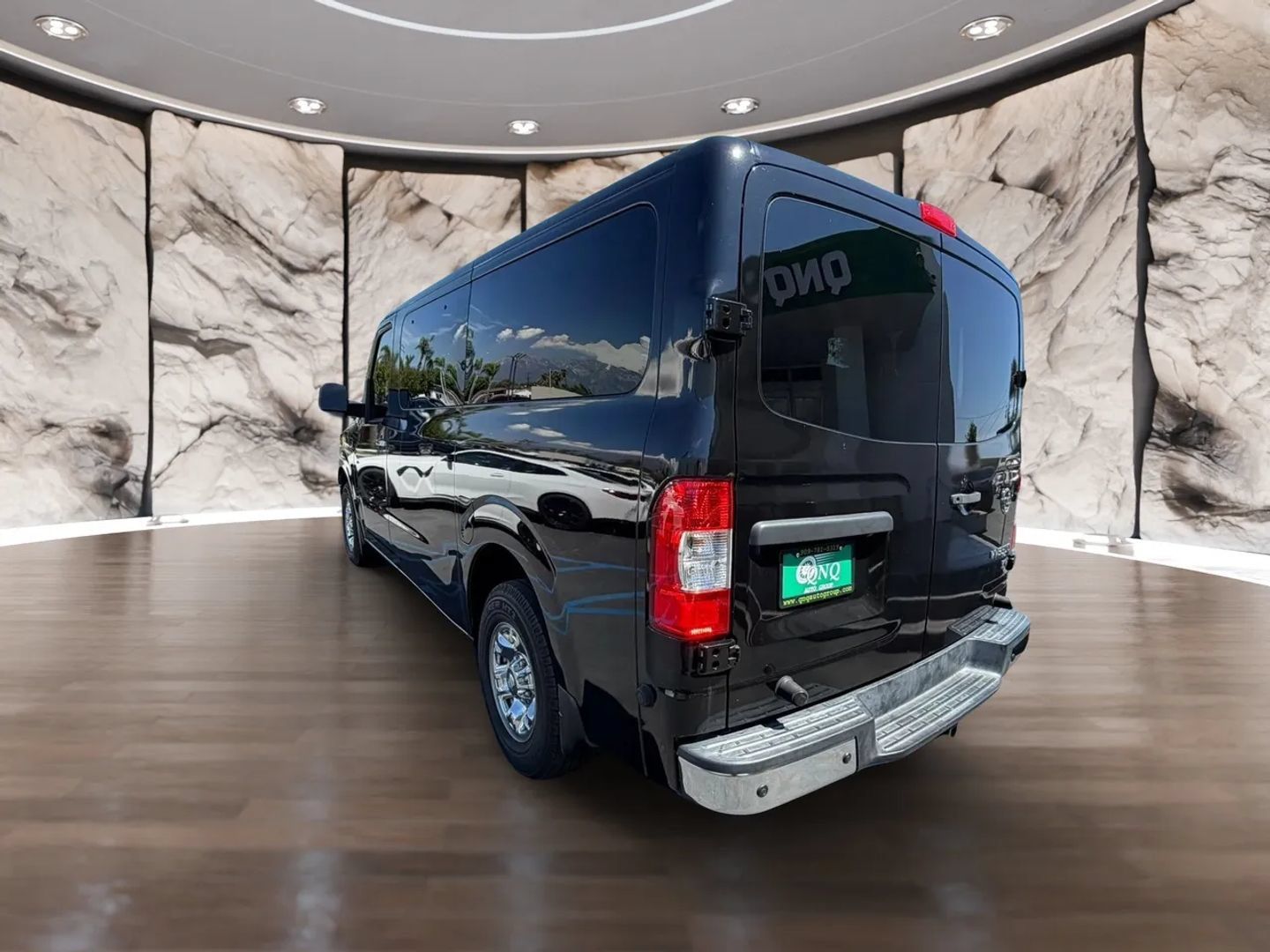 Used 2018 Nissan NV 3500 SV RWD image 8