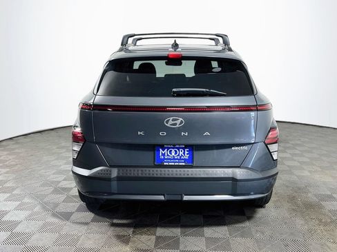 Used 2024 Hyundai Kona SEL FWD image 6