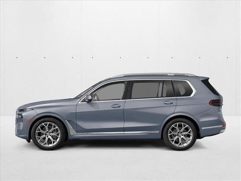 New 2026 BMW X7 xDrive40i image 3