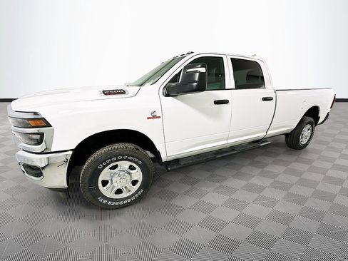New 2026 RAM 2500 Tradesman w/ Chrome Appearance Group AWD/4WD image 25