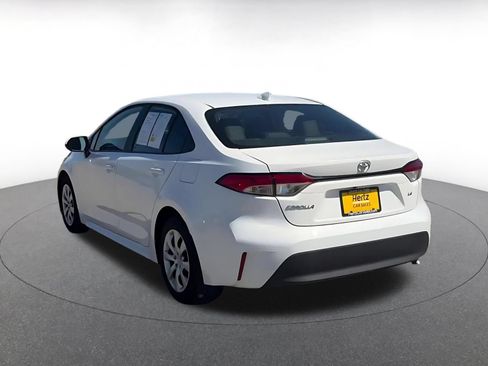 Used 2025 Toyota Corolla LE FWD image 10