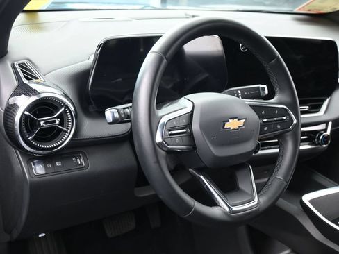 Used 2026 Chevrolet Equinox LT FWD image 14