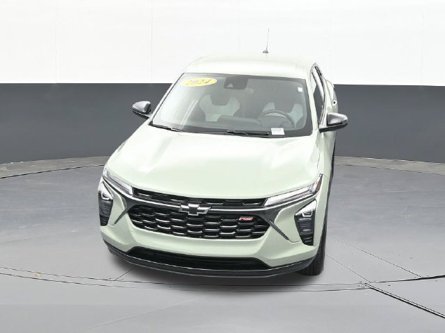Used 2024 Chevrolet Trax RS FWD image 62