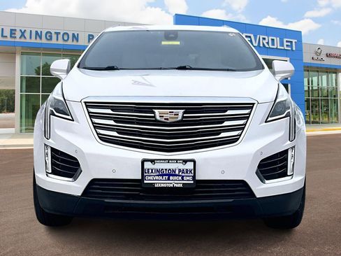 Used 2019 Cadillac XT5 Premium Luxury image 3
