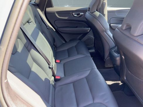 Certified 2023 Volvo XC60 B5 Plus w/ Climate Package image 30