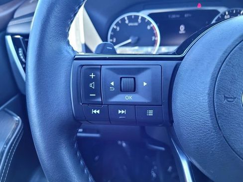 Used 2023 Nissan Rogue SL FWD image 24