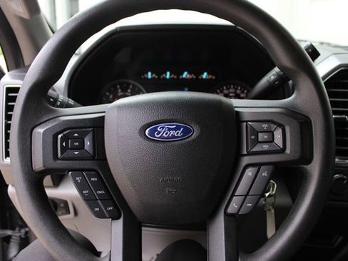 Used 2018 Ford F150 XLT AWD/4WD image 9