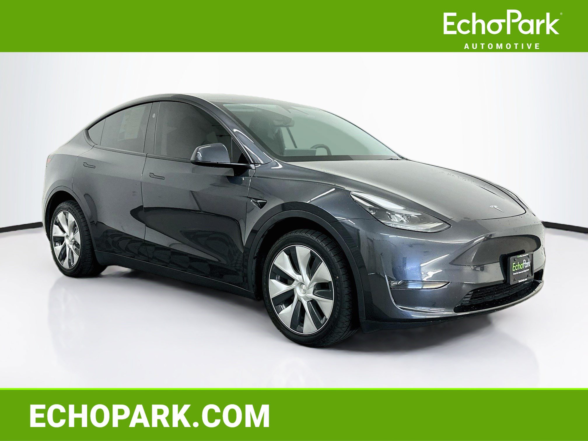 Used 2024 Tesla Model Y Long Range AWD/4WD image 1
