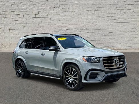 Used 2024 Mercedes-Benz GLS 580 4MATIC image 6