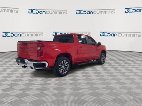 Used 2022 Chevrolet Silverado 1500 LT w/ Z71 Off-Road Package AWD/4WD image 8