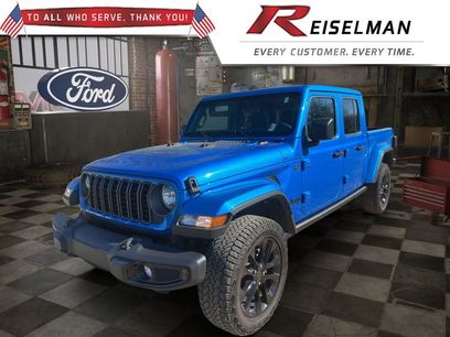Used 2025 Jeep Gladiator Sport