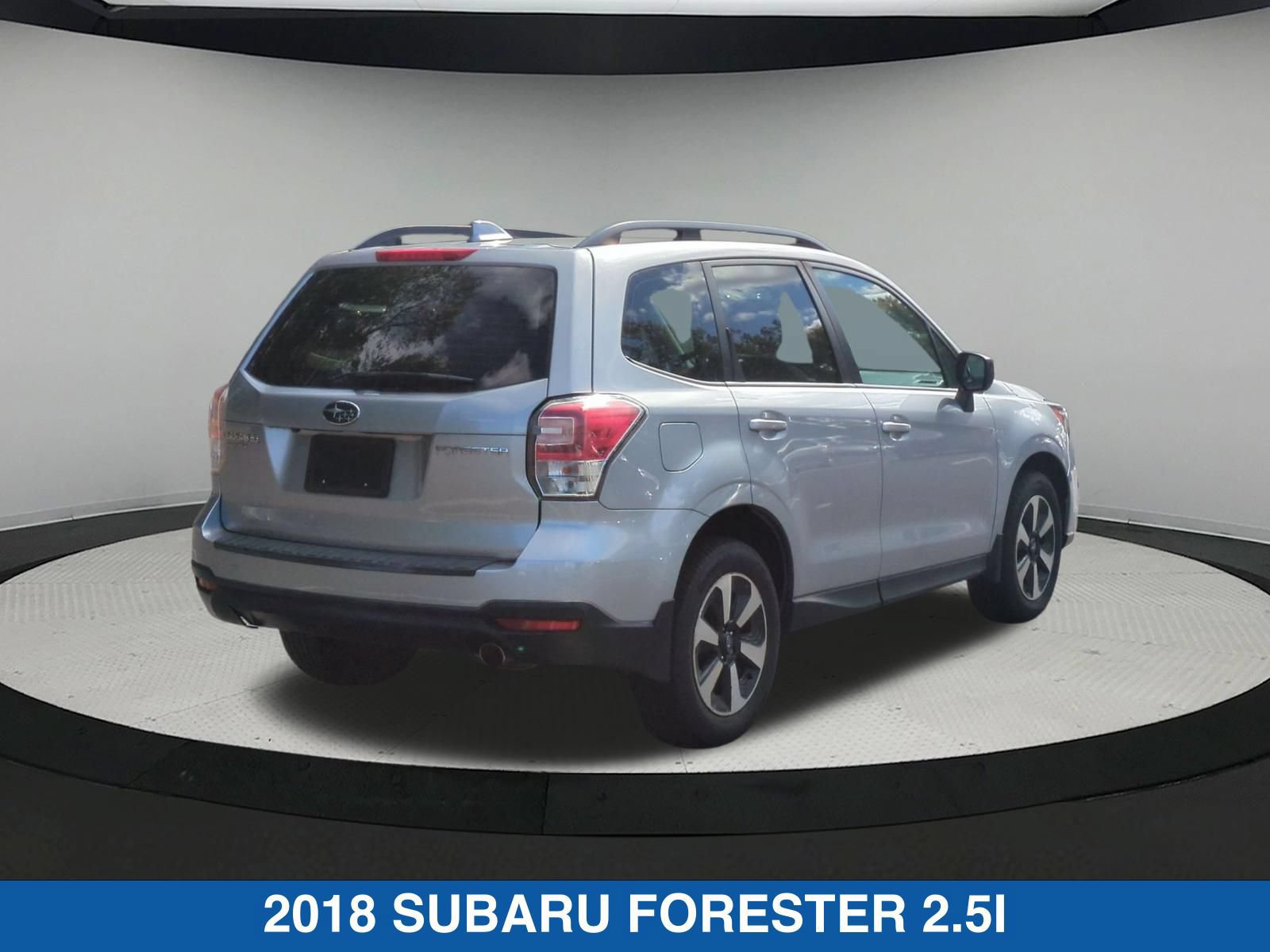 Used 2018 Subaru Forester 2.5i w/ Alloy Wheel Package AWD/4WD image 4