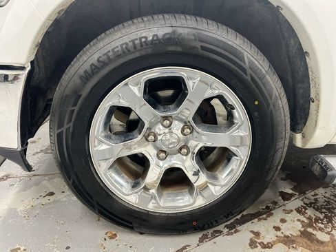 Used 2018 RAM 1500 Laramie w/ Convenience Group RWD image 25
