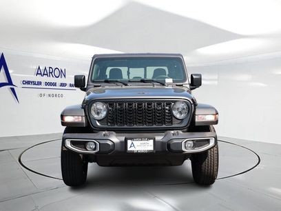 New 2026 Jeep Gladiator Sport