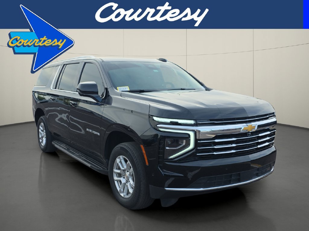Used 2025 Chevrolet Suburban LT RWD image 1