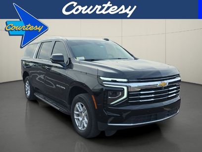 Used 2025 Chevrolet Suburban LT