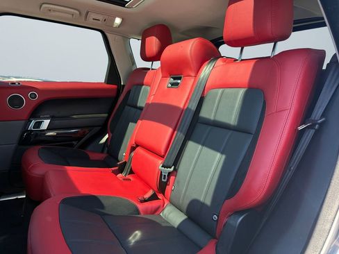 Used 2022 Land Rover Range Rover Sport HST image 13