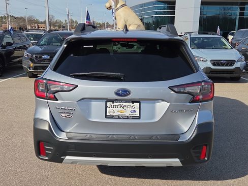 Used 2020 Subaru Outback Limited image 4