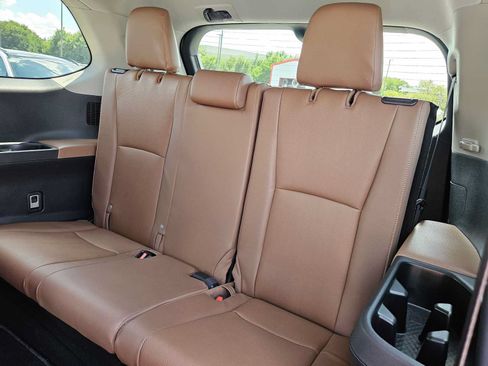 Used 2026 Toyota Grand Highlander AWD image 20