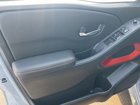 Certified 2023 Nissan Frontier PRO-4X w/ Technology Package image 7