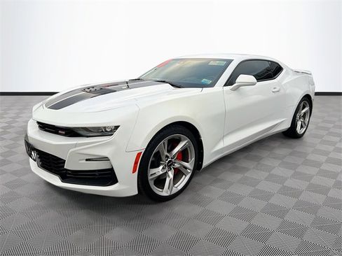 Used 2022 Chevrolet Camaro SS image 3