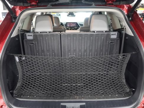 Used 2023 Toyota Highlander Limited image 36