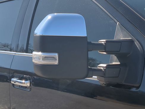 Used 2022 Ford F350 Platinum w/ FX4 Off-Road Package image 10