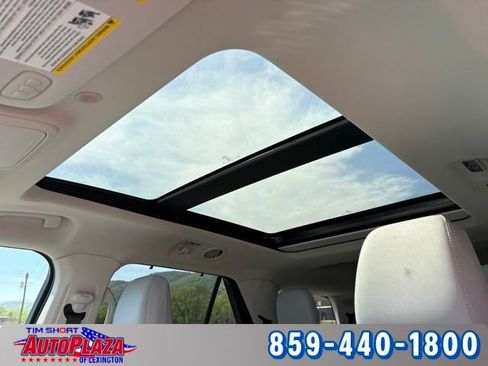Used 2025 Ford Explorer Platinum w/ Ultimate Package AWD/4WD image 30