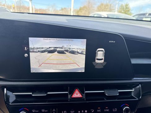 Used 2023 Kia Niro EX Touring FWD image 24