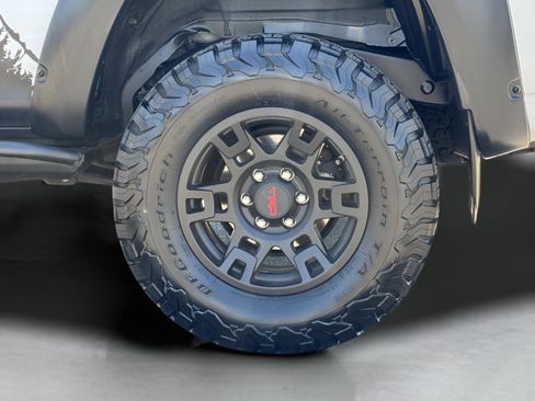 Used 2021 Toyota 4Runner TRD Off-Road Premium w/ Moonroof Package image 85