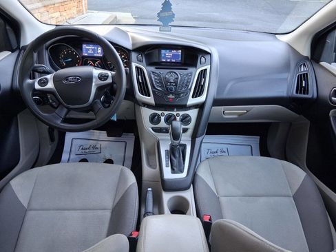 Used 2014 Ford Focus SE FWD image 13