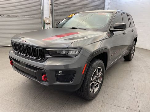 Certified 2022 Jeep Grand Cherokee Trailhawk image 10
