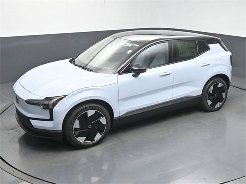 New 2025 Volvo EX30 Ultra w/ Climate Package image 40