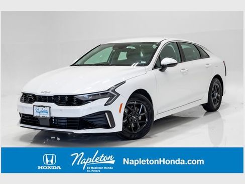 Used 2025 Kia K5 LXS FWD image 1