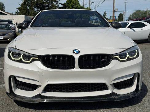 Used 2018 BMW M4 Convertible RWD image 9