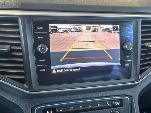 Used 2021 Volkswagen Atlas SE FWD image 19