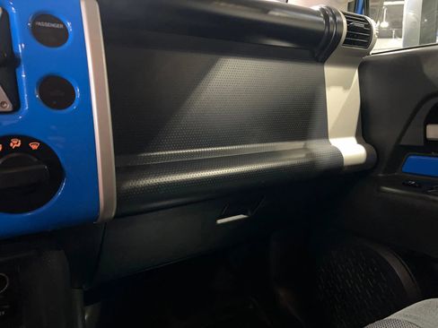 Used 2007 Toyota FJ Cruiser 4WD image 29