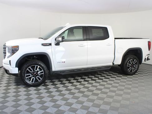 New 2026 GMC Sierra 1500 AT4 w/ AT4 Premium Package AWD/4WD image 2