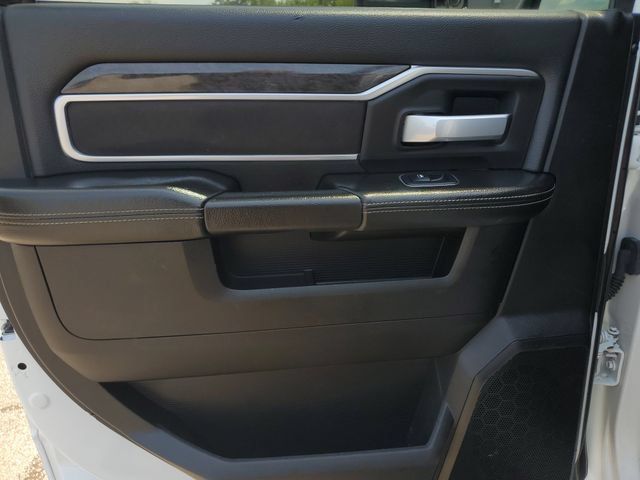 Used 2024 RAM 3500 SLT w/ Quick Order Package 2YG SLT AWD/4WD image 15