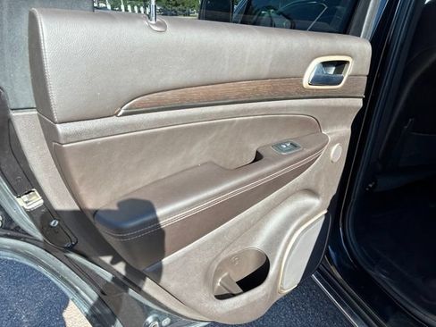 Used 2014 Jeep Grand Cherokee Summit AWD/4WD image 24